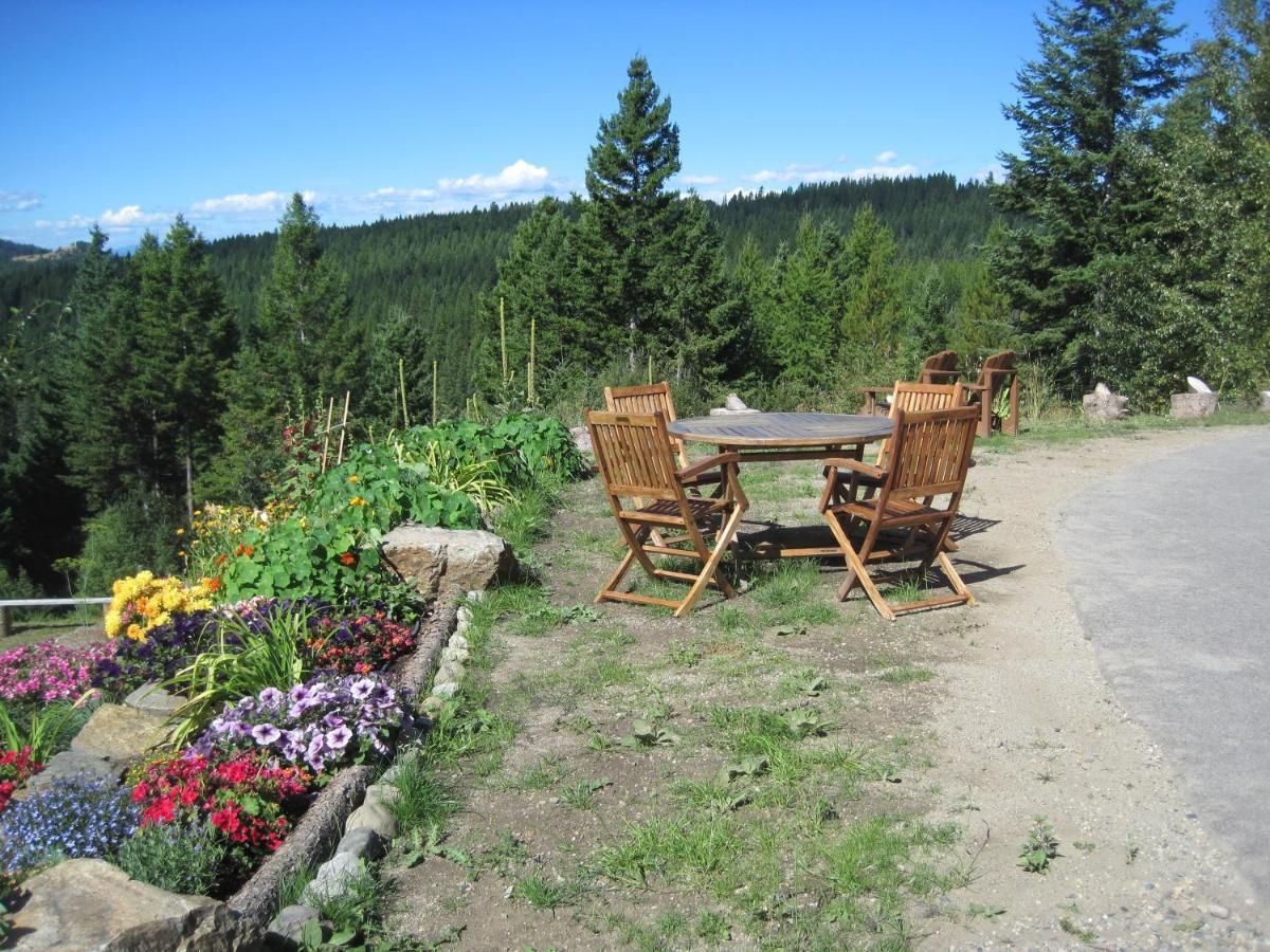 Wild Nature B&B Келоуна Экстерьер фото