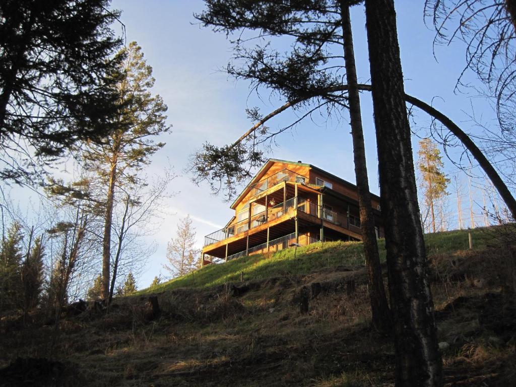 Wild Nature B&B Келоуна Экстерьер фото