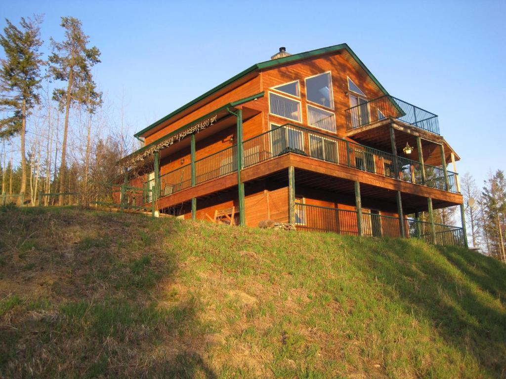 Wild Nature B&B Келоуна Экстерьер фото