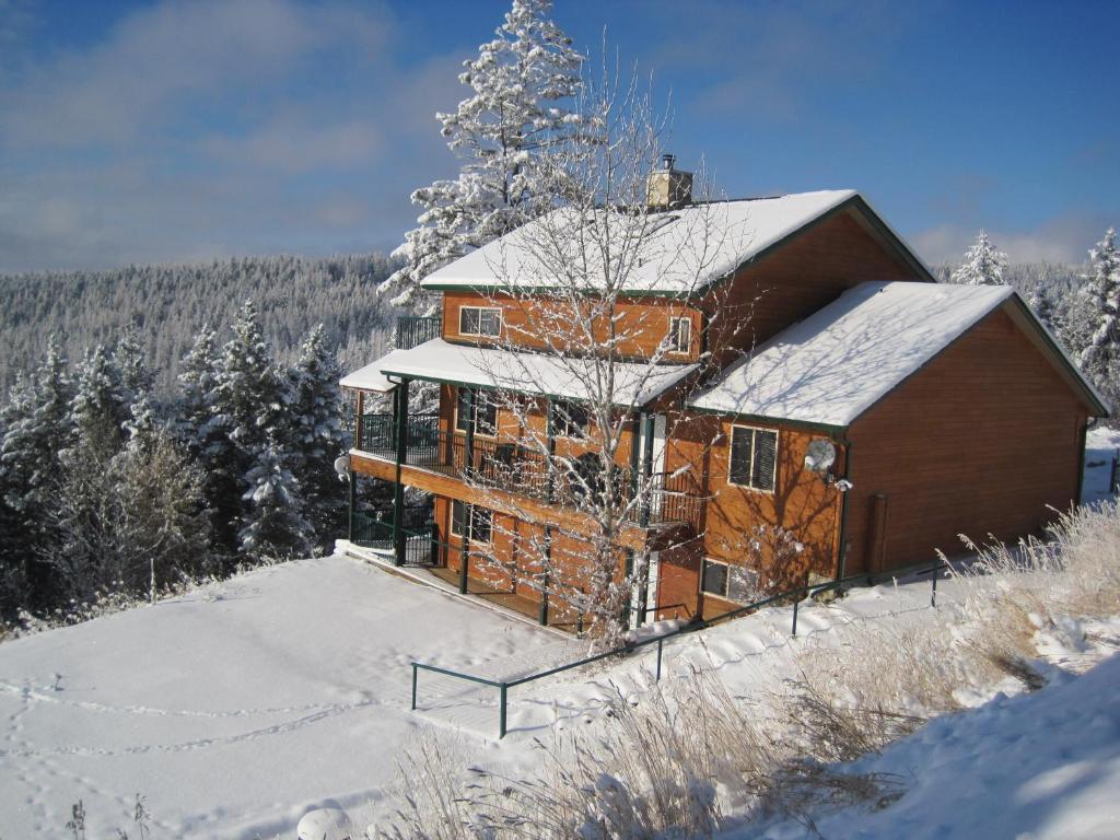 Wild Nature B&B Келоуна Экстерьер фото