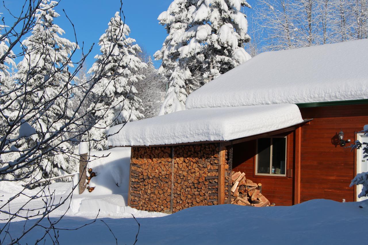 Wild Nature B&B Келоуна Экстерьер фото