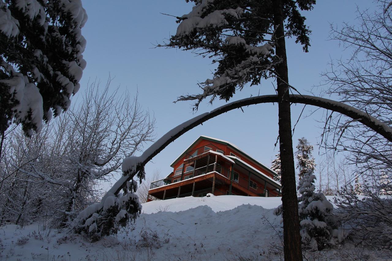 Wild Nature B&B Келоуна Экстерьер фото